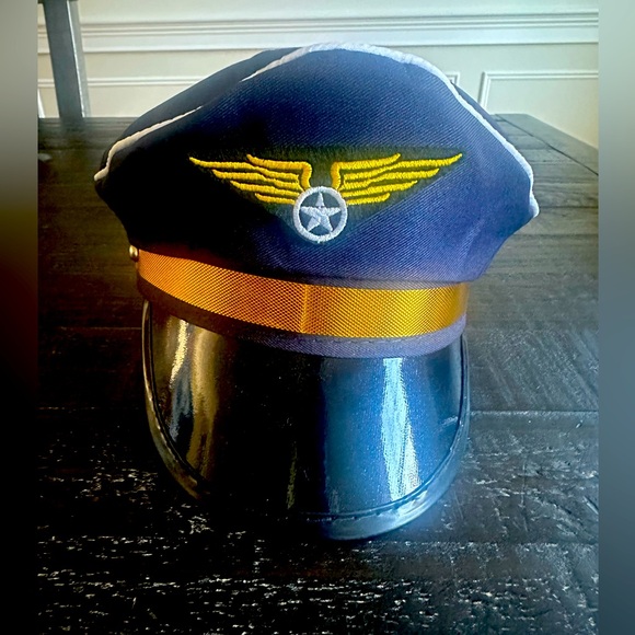 Pilot hat - Picture 1 of 2